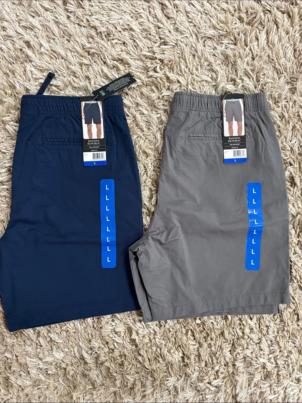 New 2 pair men’s Banana Republic pull on shorts